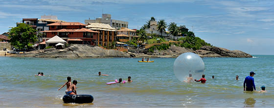 Data: 03 01 2020 - ES - Anchieta - Praia da Costa Azul, em Iriri - Editoria: Cidades - Fernando Madeira - GZ